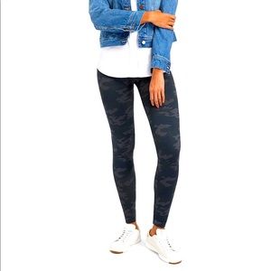 Spanx black and grey camo leggings